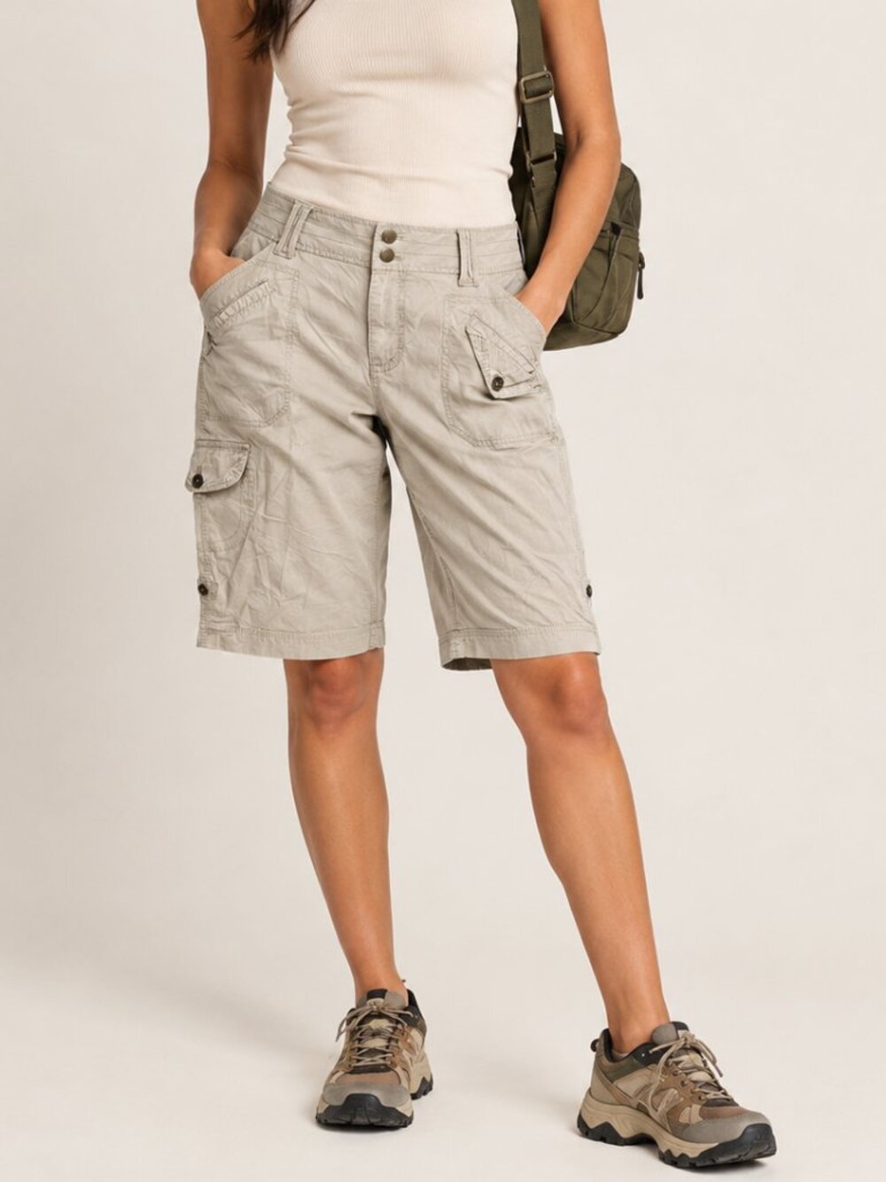 DKNY Jeans Cargo Bermuda Shorts Size 14 Beige Utility Multi-Pocket